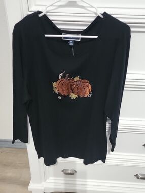 Karen Scott Black Knit Top with Crew Neck
